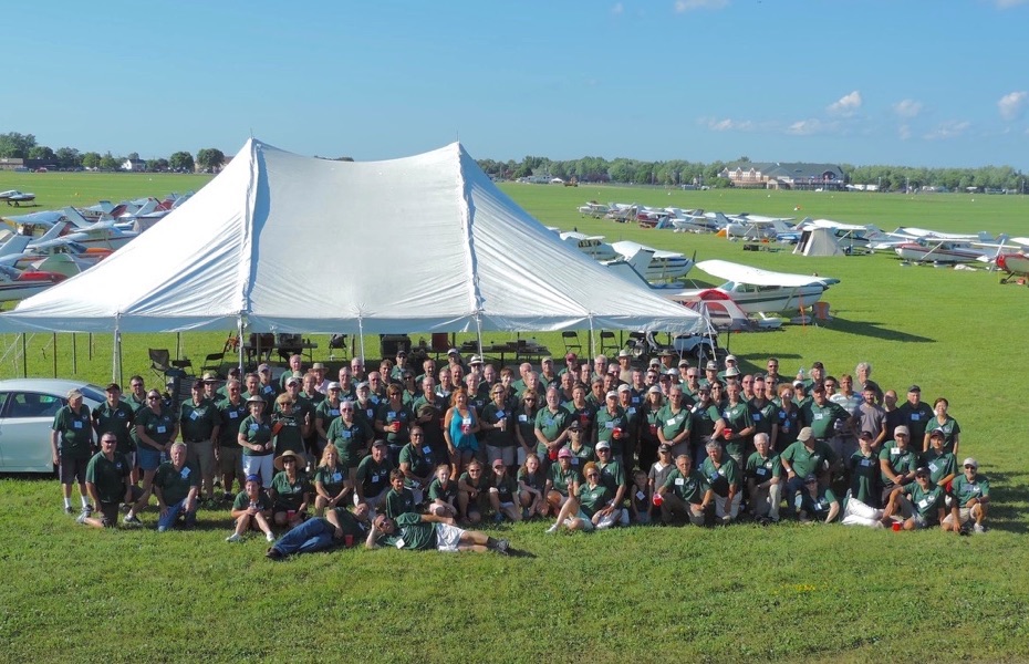 2015 Cessnas 2 Oshkosh Group Picture